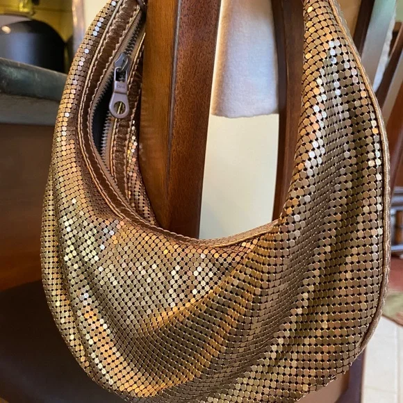 CHLOÉ Bronze Chainmail Shoulder Bag w/ Leather Trim - Picture 6 of 6